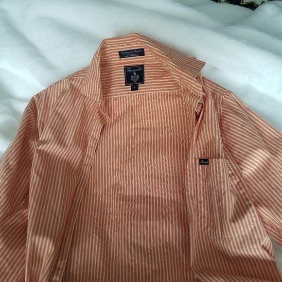 Womens juniors  Facconable  button  down designer  shirt small in e.u.c - Picture 2 of 4